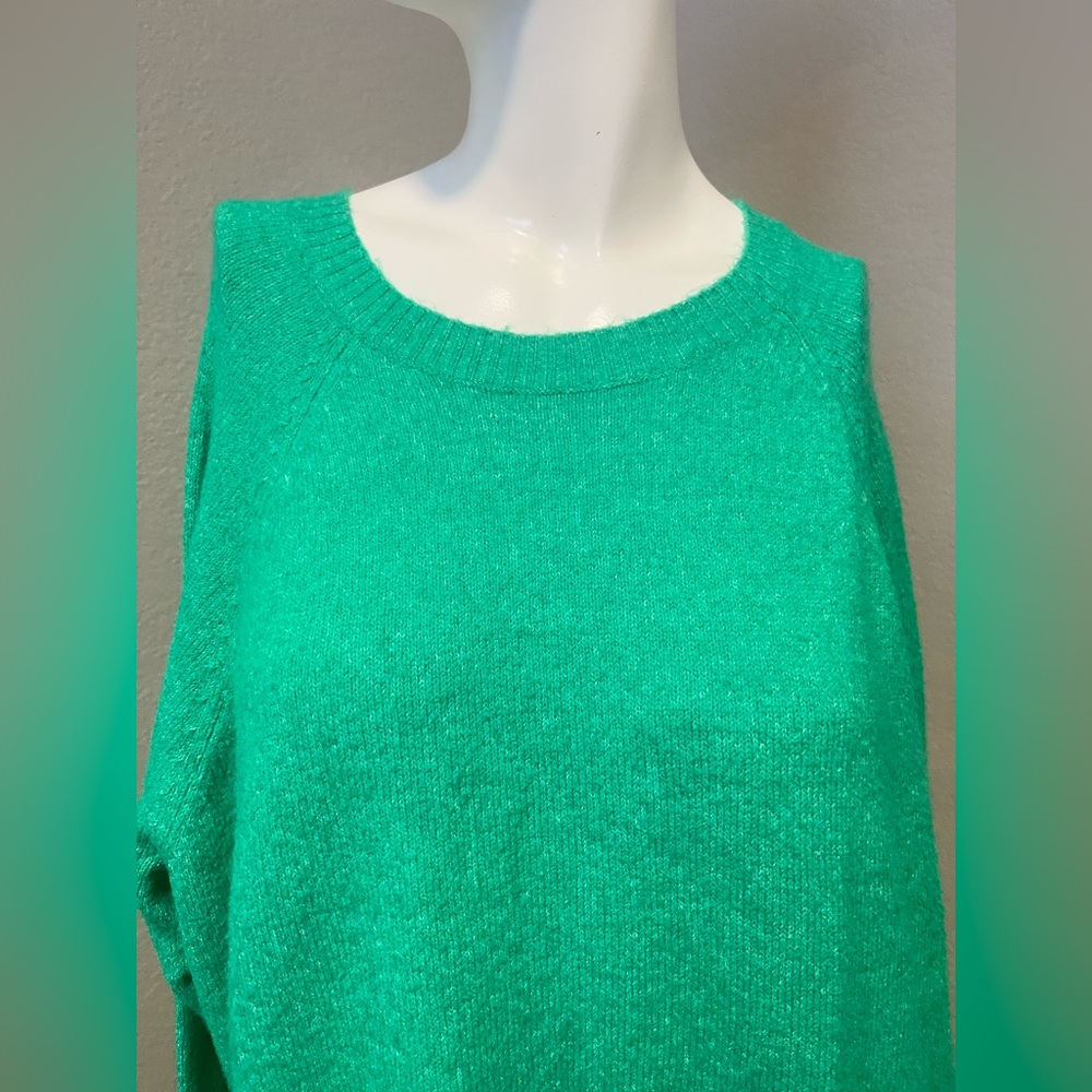 Torrid Plus Women’s Green Crew Neck Long Sleeves Sweater Size 2 - Picture 3 of 11